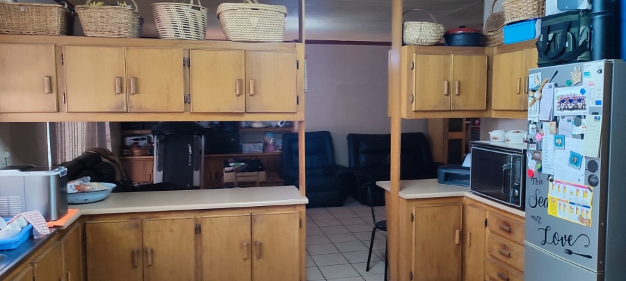 4 Bedroom Property for Sale in Pellissier Free State